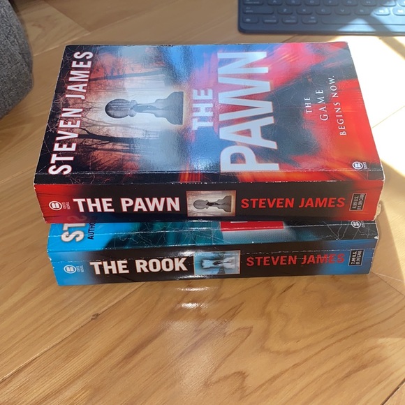 STEVEN JAMES, The Pawn & The Rook (The Patrick Bowers Files Series books 1&2) - Picture 3 of 3